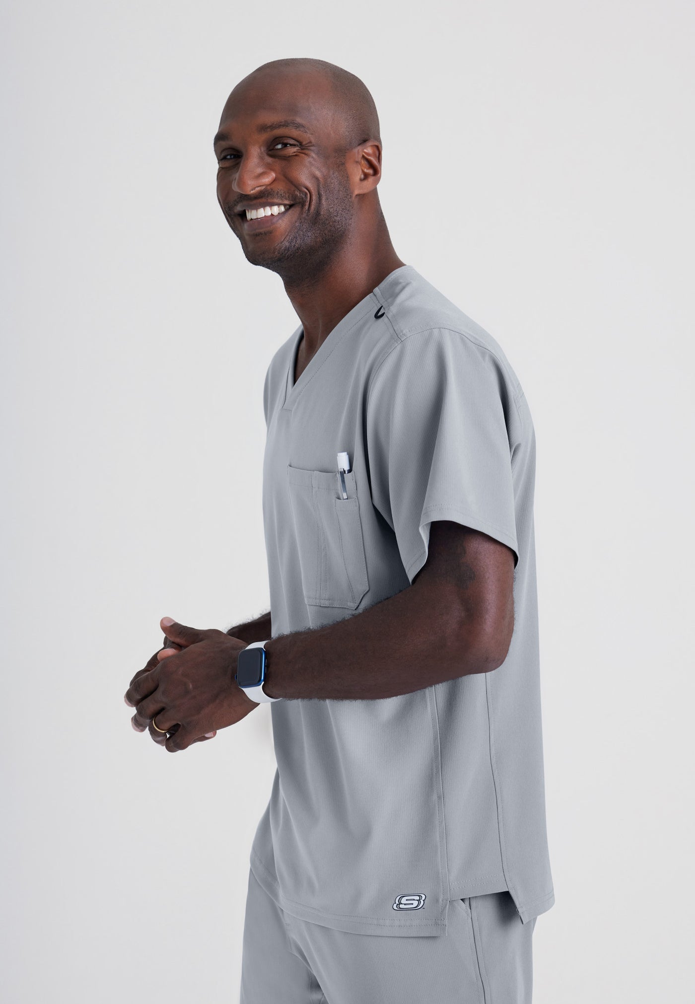 SK0112 Skechers Classic Scrubs Structure 1 Pocket V-Neck Men's Scrub Top (XS - 5XL)