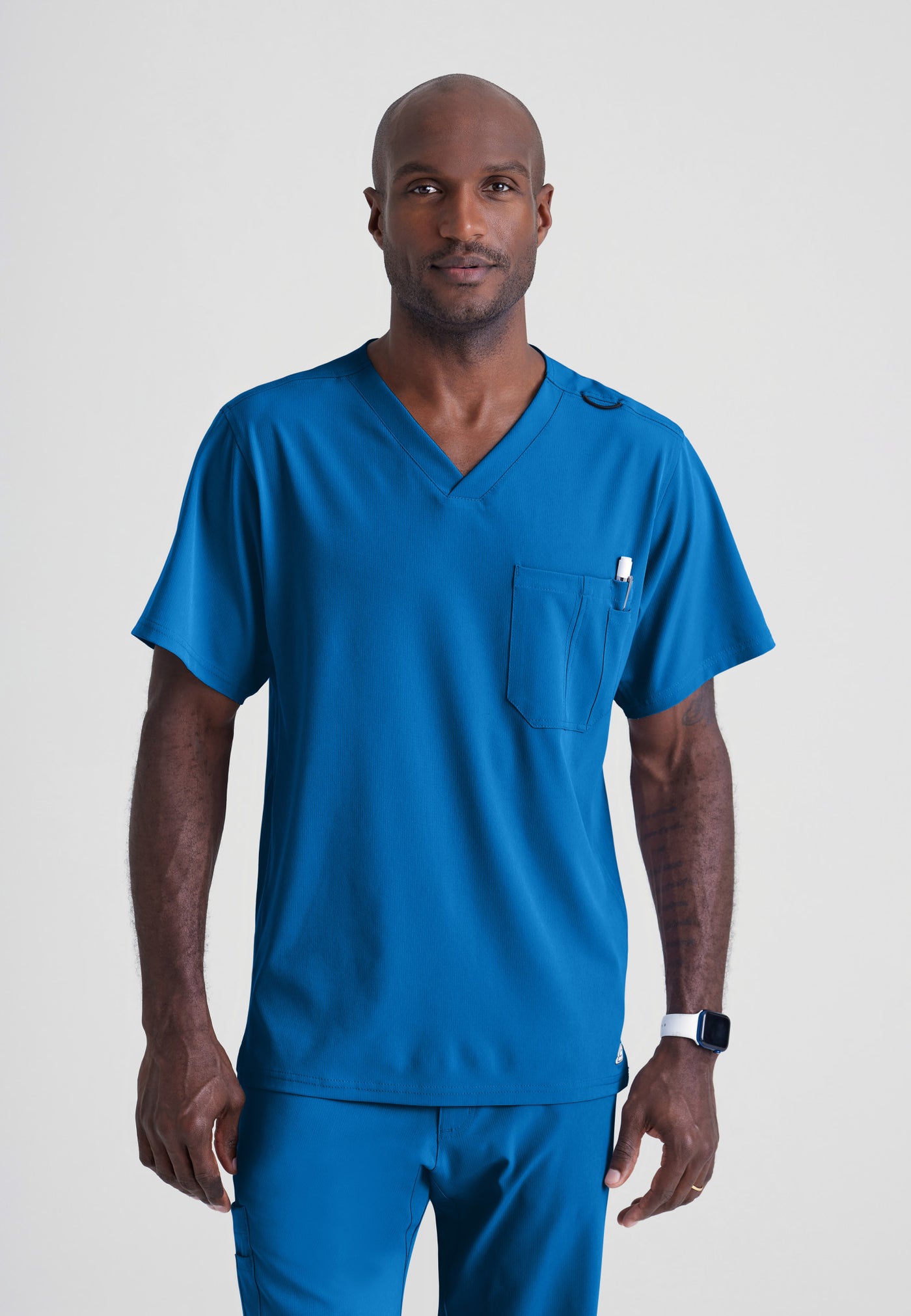 SK0112 Skechers Classic Scrubs Structure 1 Pocket V-Neck Men's Scrub Top (XS - 5XL)