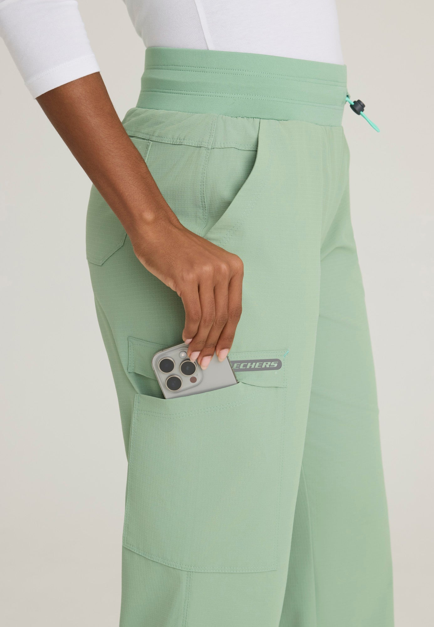 SKP712 Skechers Ripstop Explore 5-Pocket Knit Waistband Fit & Flare Pant (XXS - 3XL)