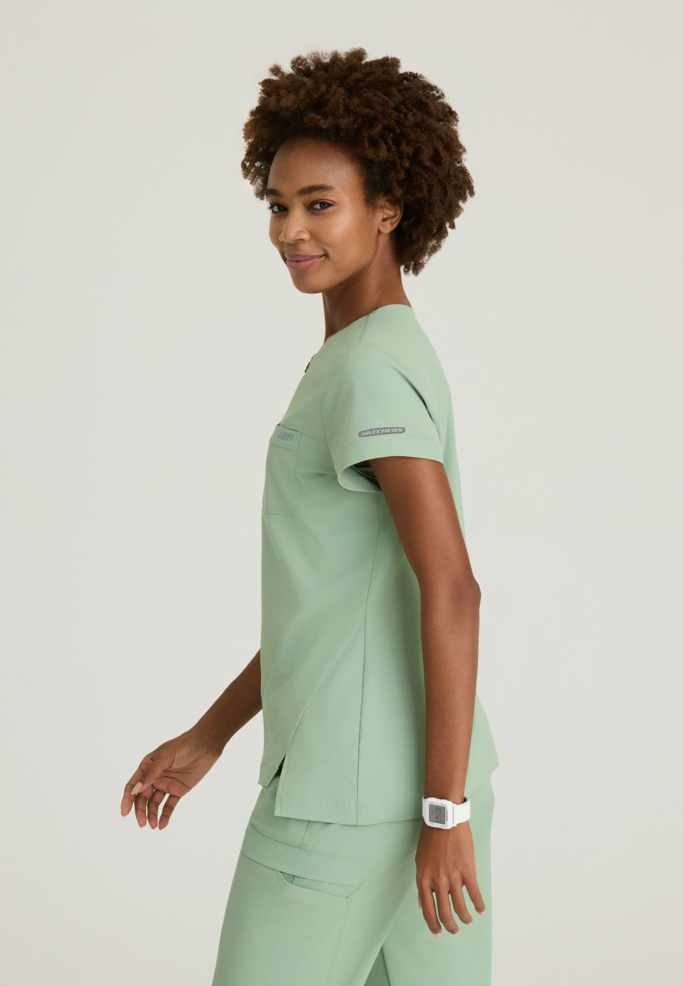 SKT284 Skechers Ripstop Trek 2-Pocket Rounded Neck Tuck-In Top (XXS - 3XL)