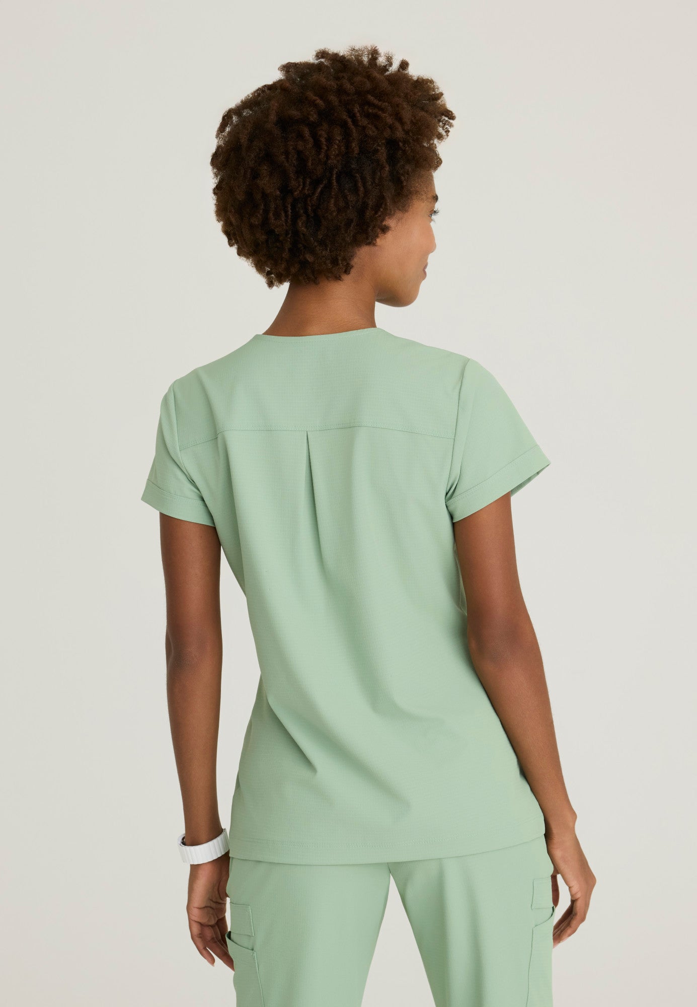 SKT284 Skechers Ripstop Trek 2-Pocket Rounded Neck Tuck-In Top (XXS - 3XL)